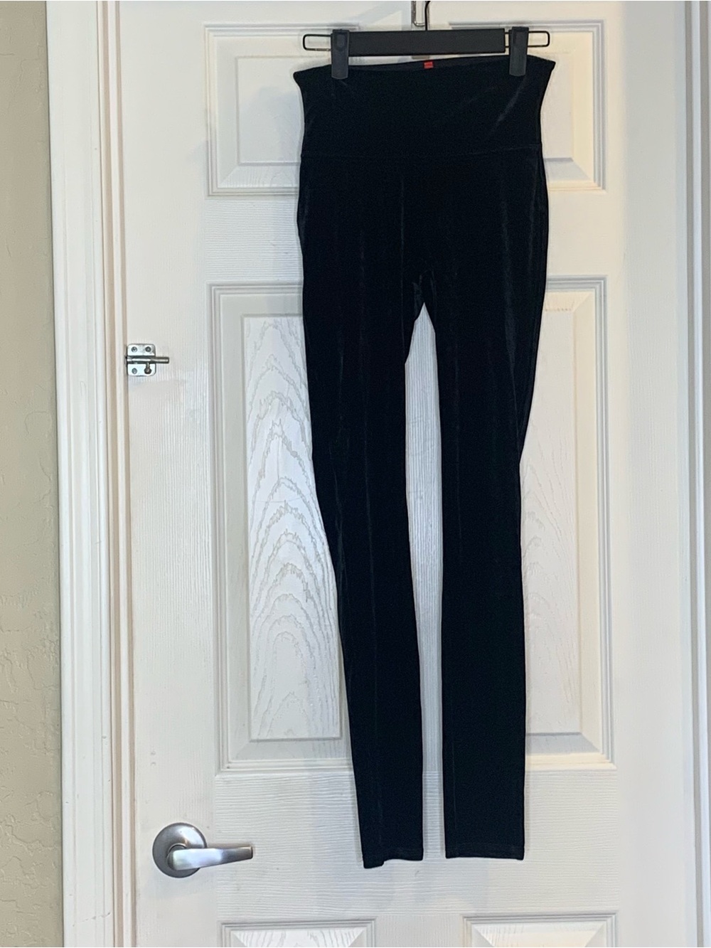 Spanx Velvet Leggings in Black Size Small